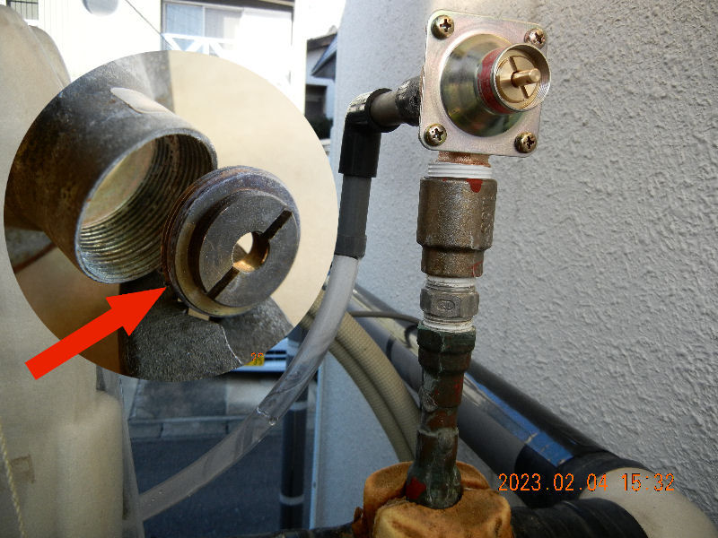 relief valve adjusting.jpg